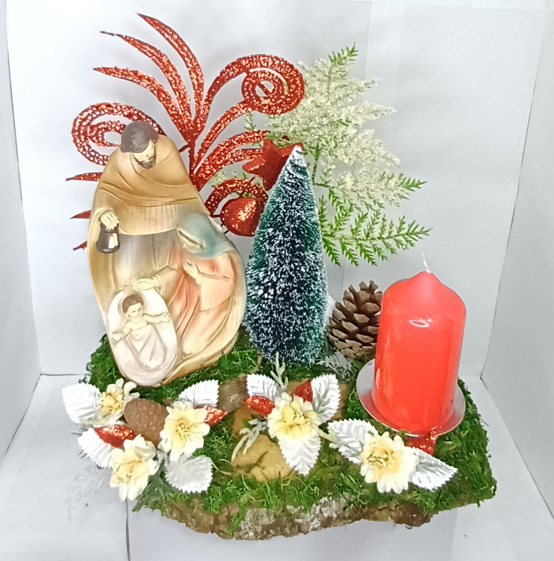 Composizione con Natività effetto legno e candela