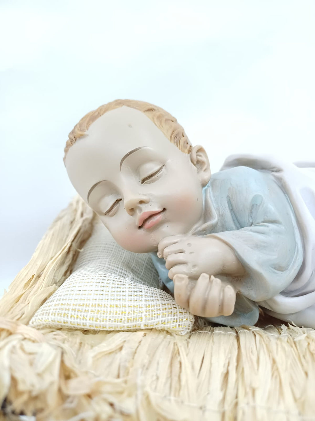 Gesù Bambino dormiente in culla